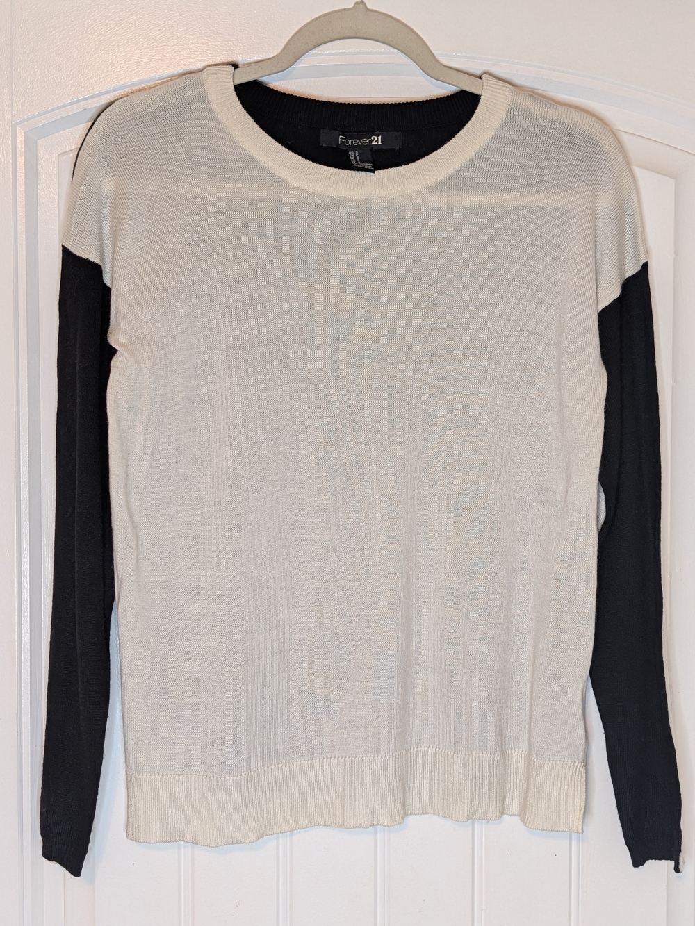 Forever 21 Off White and Black Colorblock Pullover Sweater